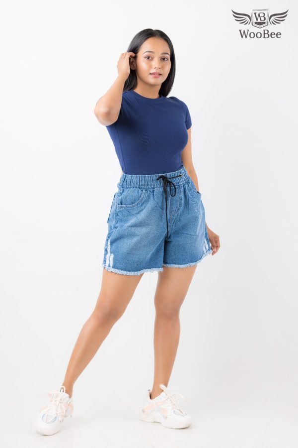HIGHWAIST PATCH HOT SHORT - Image 3